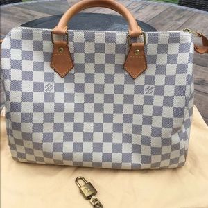 Louis Vuitton speedy 30